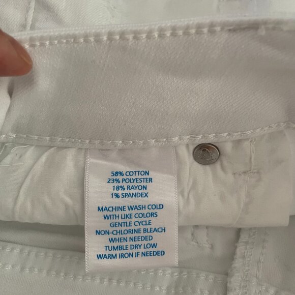 Southern Tide Shorts Adult 24W White Sophia Popsicle 2.5" Chino Casual Womens - Picture 14 of 15